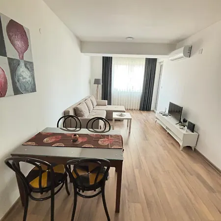 M&m Cozy Apartment-free Parking