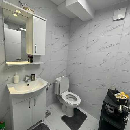 M&m Cozy Apartment-free Parking