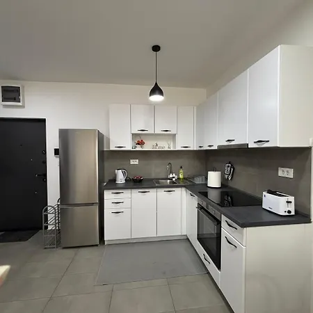 Daire M&m Cozy Apartment-free Parking *