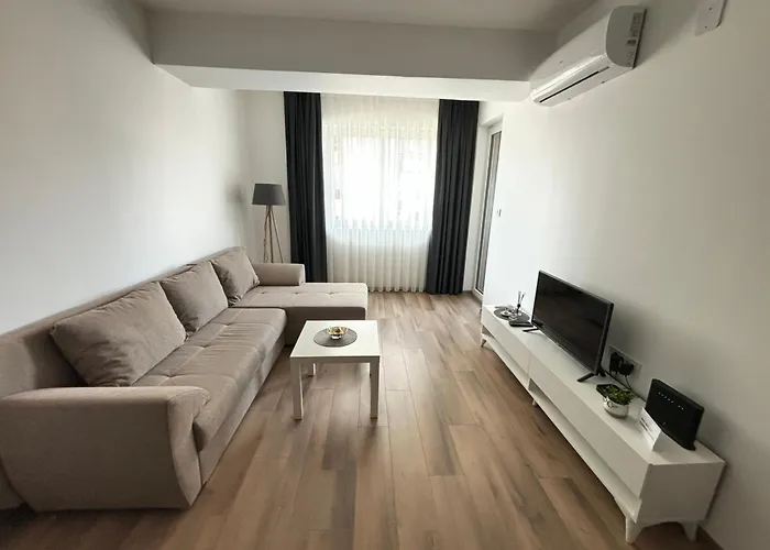 M&m Cozy-free Parking-self Check-in Apartment Skopje