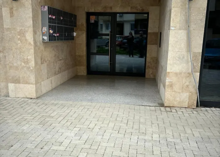 M&m Cozy-free Parking-self Check-in *